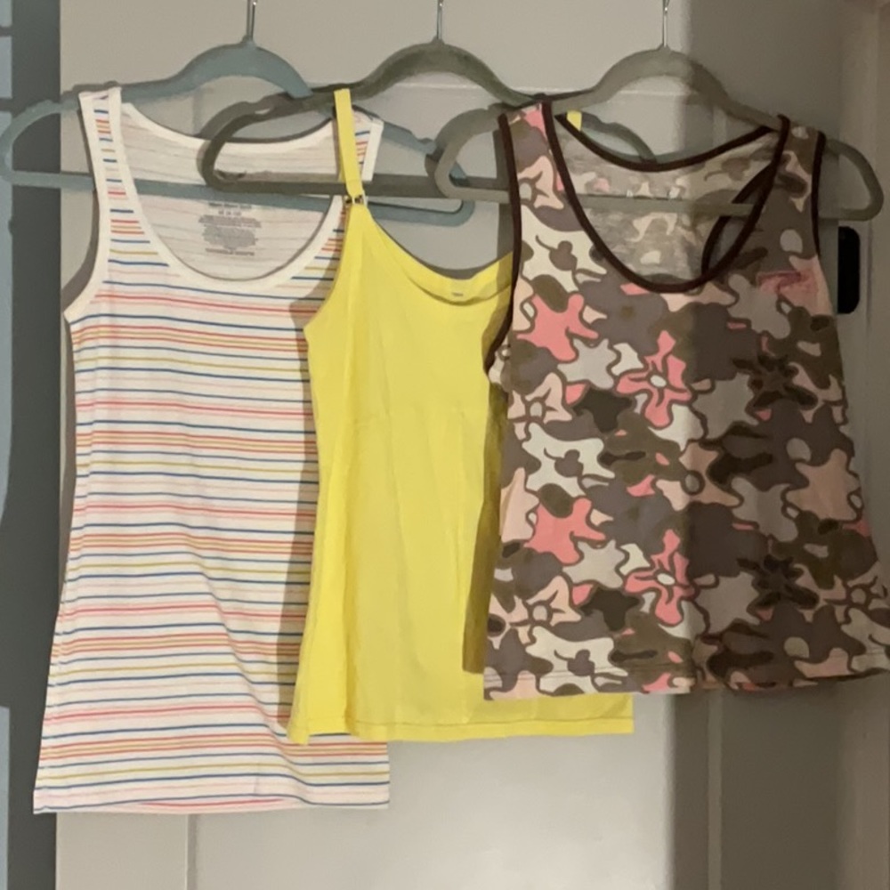 Multiple summer tops